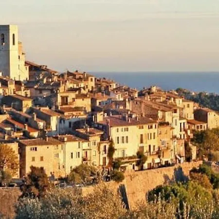 Confortable T2, Parking Prive Dans Securisee Villeneuve-Loubet