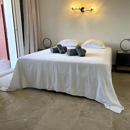 Confortable T2, Parking Prive Dans Securisee