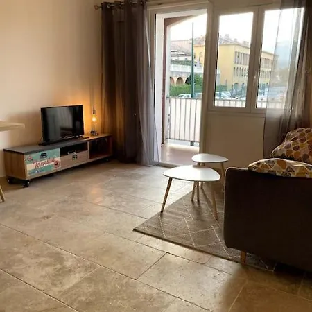 Confortable T2, Parking Prive Dans Securisee Villeneuve-Loubet