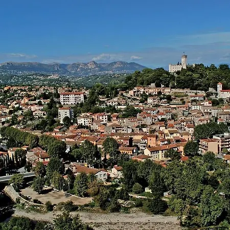 Confortable T2, Parking Prive Dans Securisee Daire *