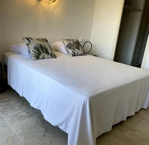 Confortable T2, Parking Prive Dans Securisee