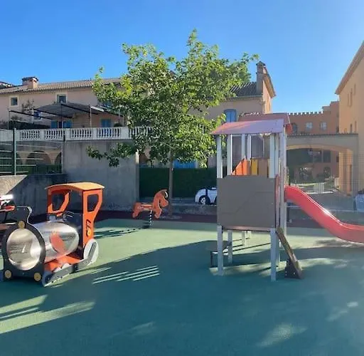 Confortable T2, Parking Prive Dans Securisee