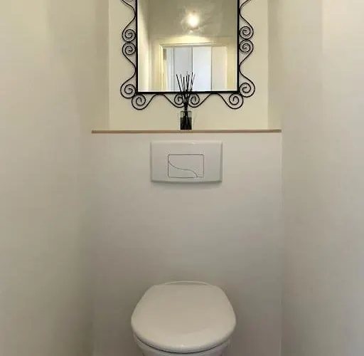 Confortable T2, Parking Prive Dans Securisee Daire